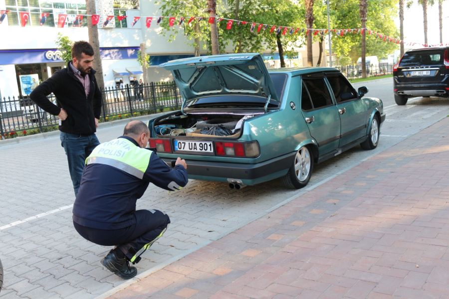 POLİS GÖZ AÇTIRMIYOR