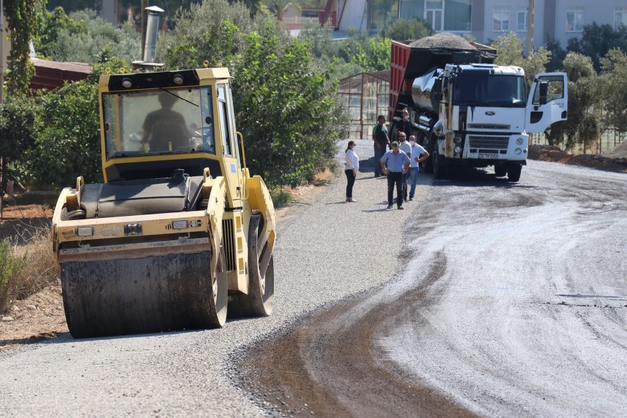 BELEDİYE ASFALT ÇALIŞMASINA İSTİKLAL’DEN BAŞLADI