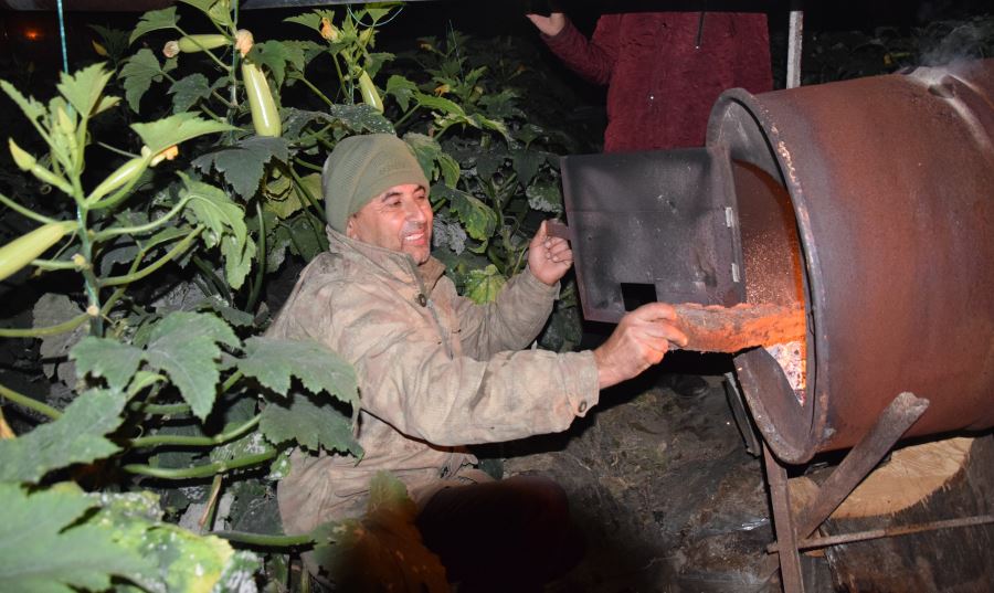 ÜRETİCİ GECEYİ SERALARDA GEÇİRDİ
