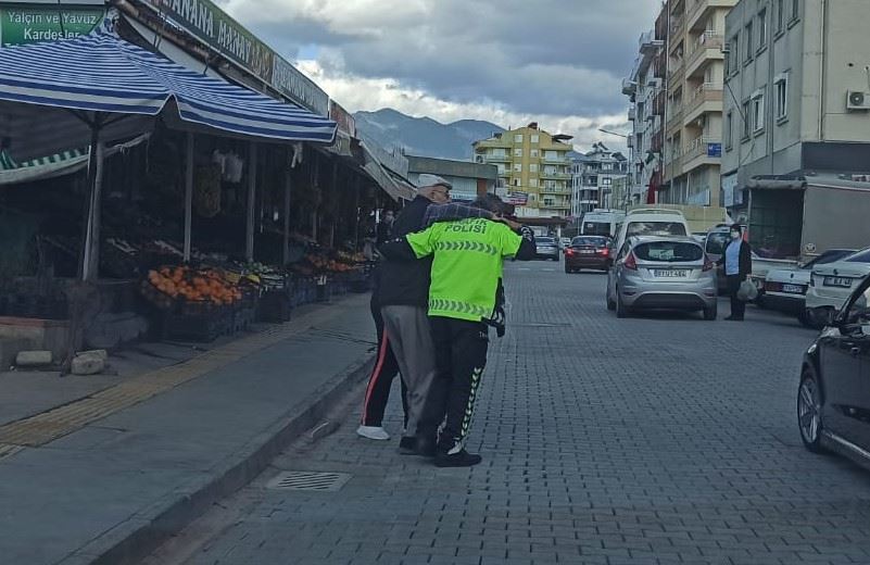 YÜREKLERİ ISITAN HAREKET