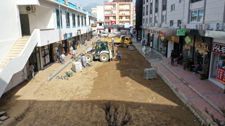 İSİMSİZ CADDEDE DÜZENLEMELER BAŞLADI