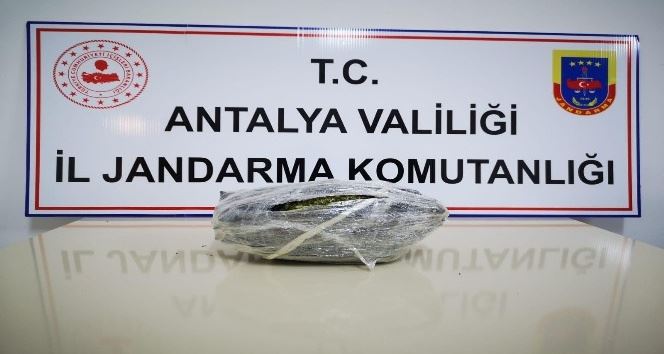 JANDARMA UYUŞTURUCUYA GEÇİT VERMİYOR