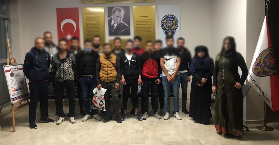 GAZİPAŞA’DAN KIBRIS’A KAÇMAK İSTEYEN 21 MÜLTECİ YAKALANDI