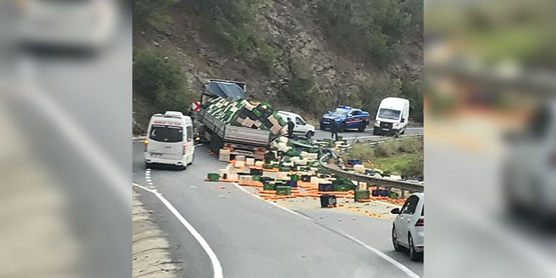 TIR ŞÖFORÜ ÖLÜMDEN DÖNDÜ