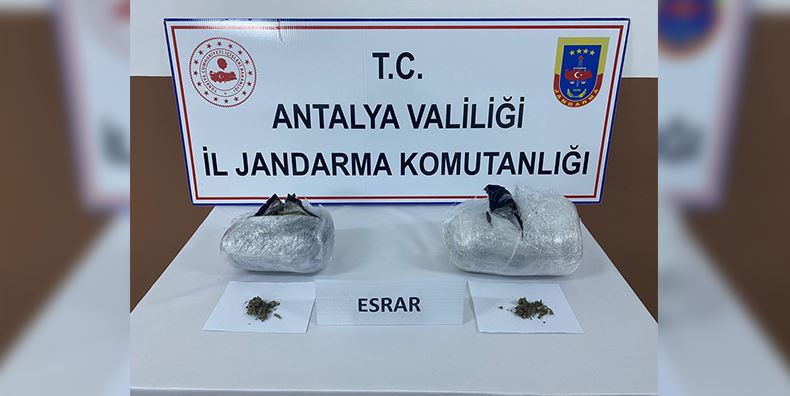 YOLCUNUN ÇANTASINDAN BAKIN NE ÇIKTI!   