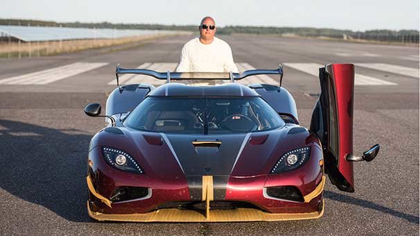 Koenigsegg Agera RS, Bugatti Chrion`un rekorunu farkla geçti